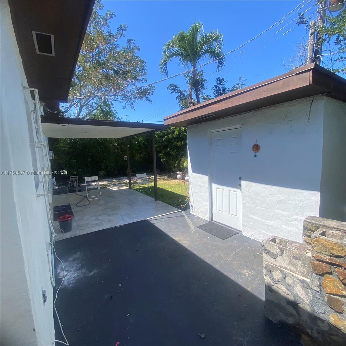 7435 SW 34th Ter