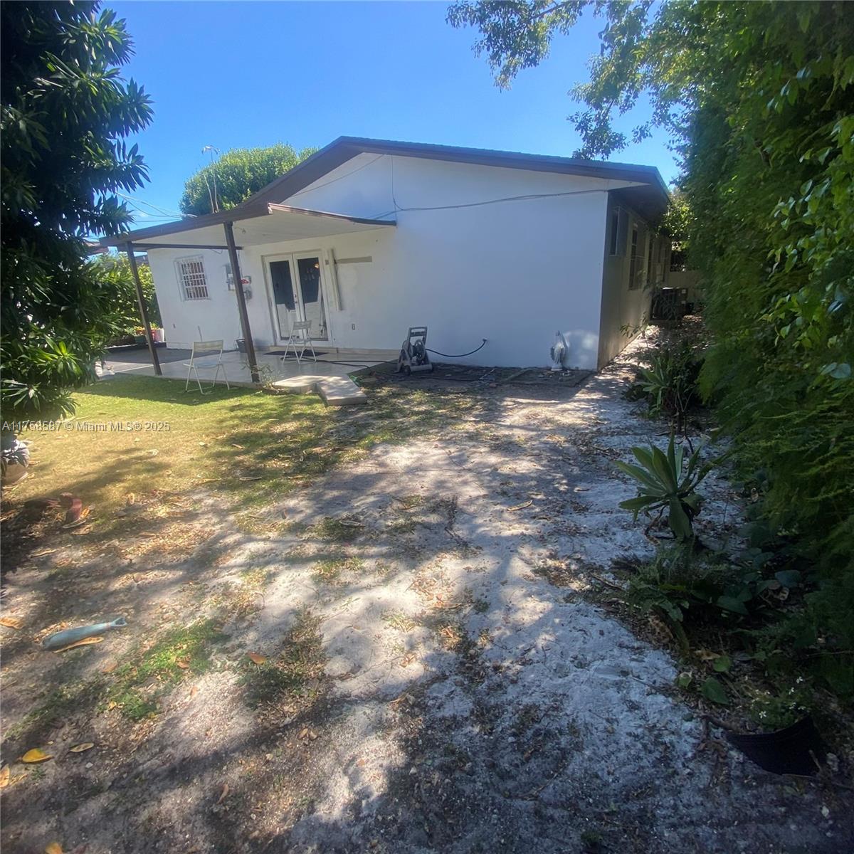 7435 SW 34th Ter