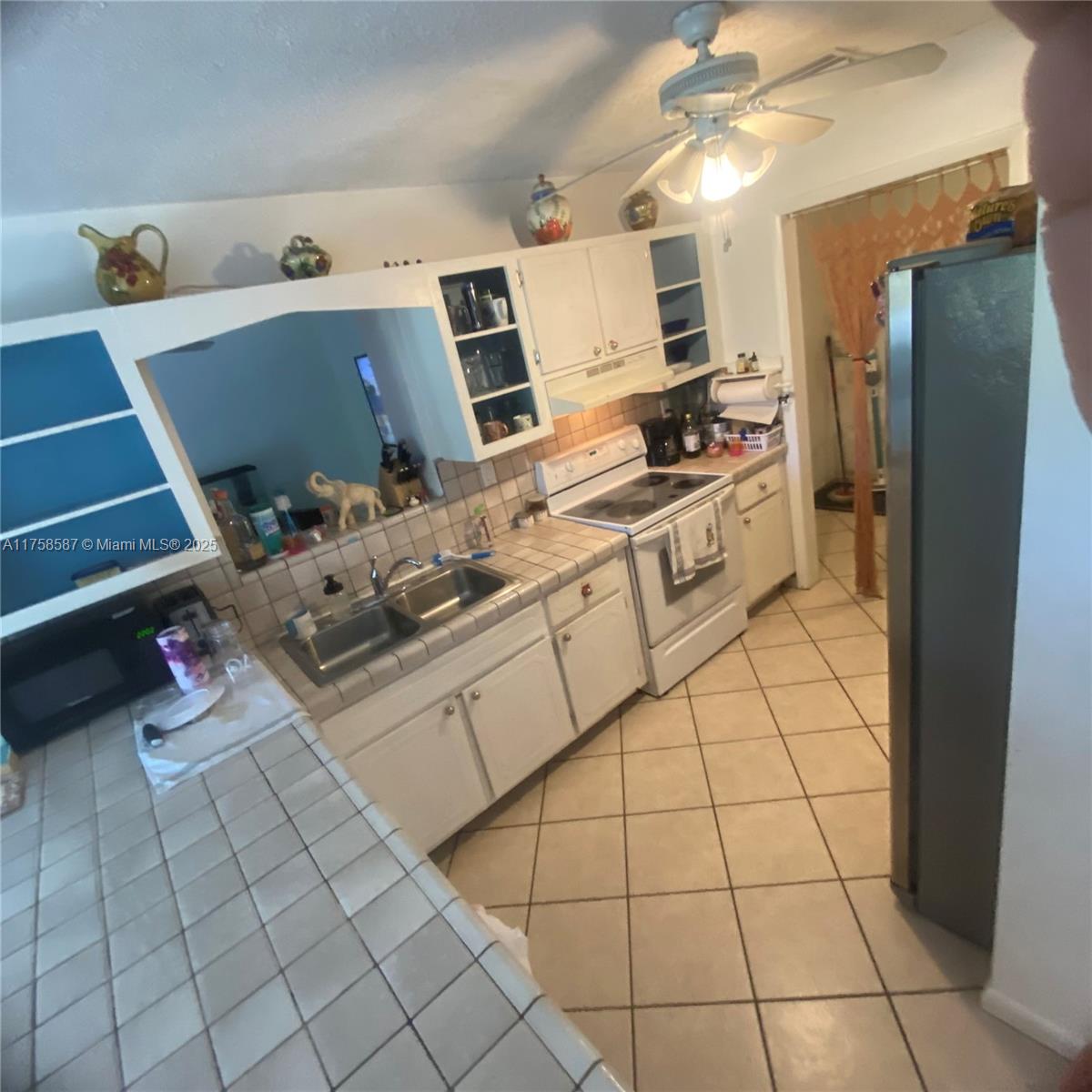 7435 SW 34th Ter