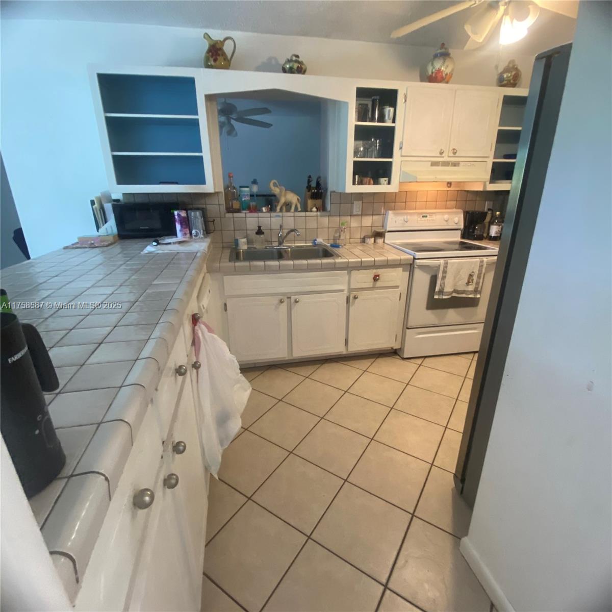 7435 SW 34th Ter