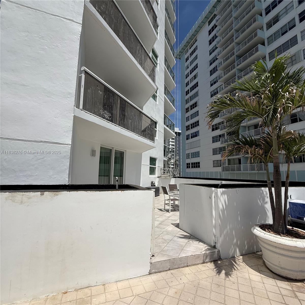 5880 Collins Ave # 303