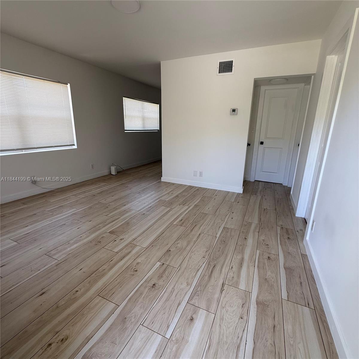 1827 N Dixie Hwy # 1