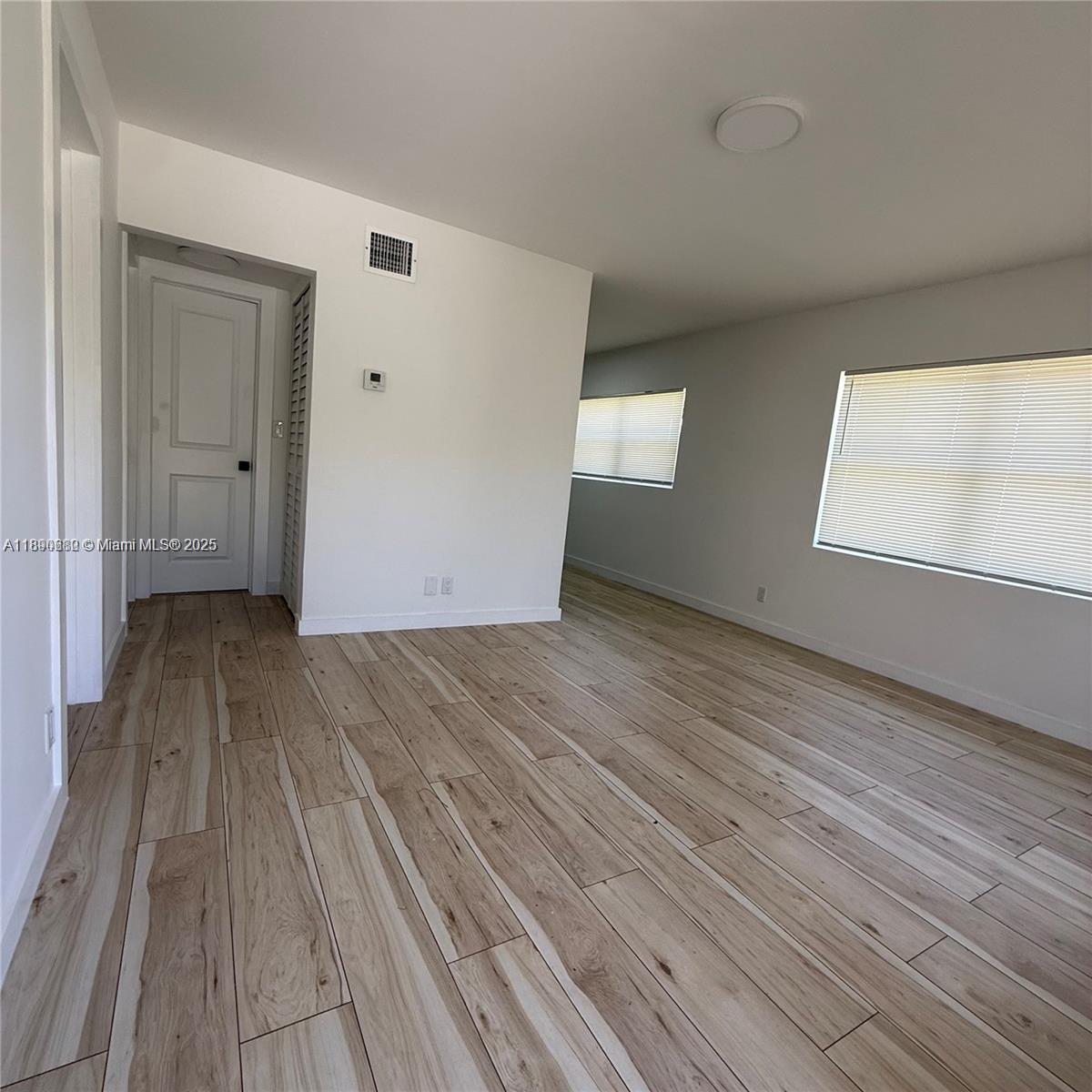 1827 N Dixie Hwy # 2