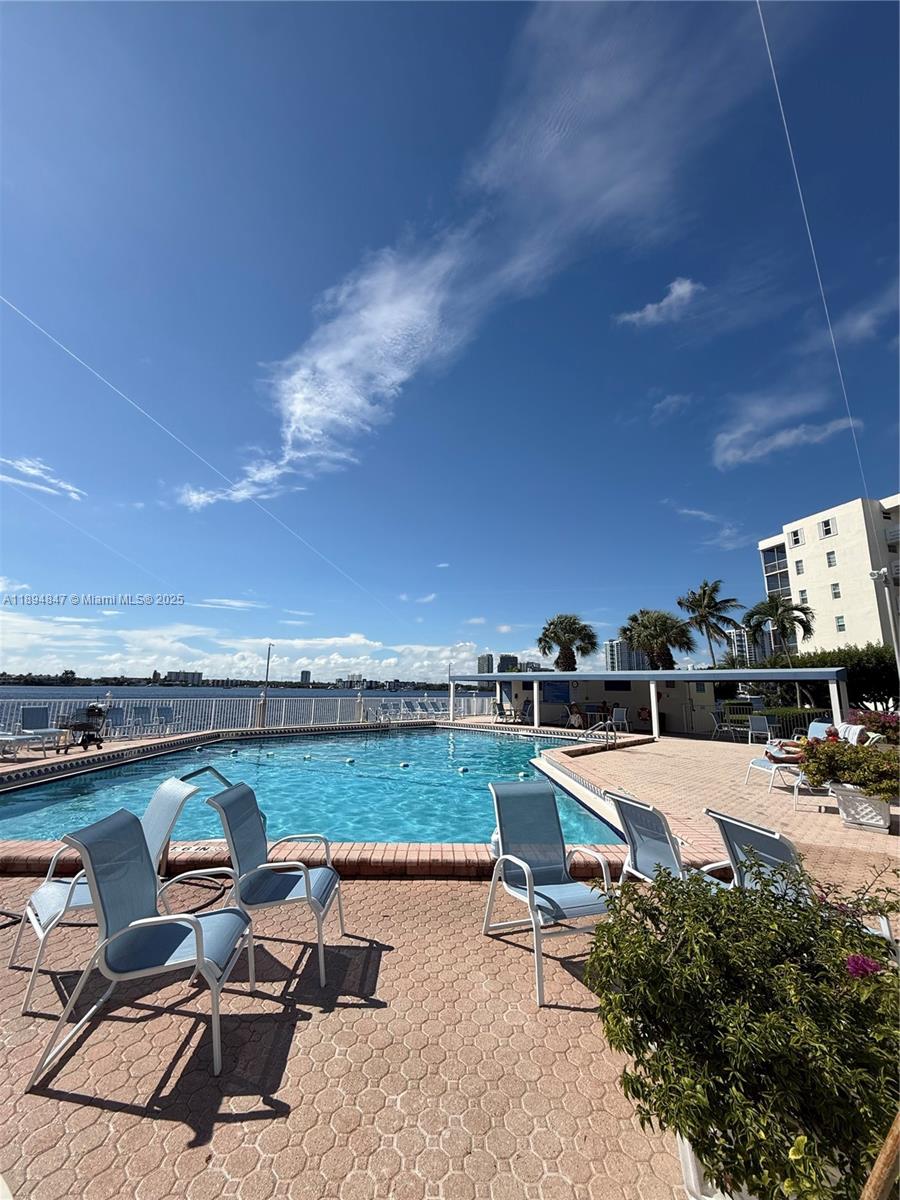 3010 Marcos Dr # R310