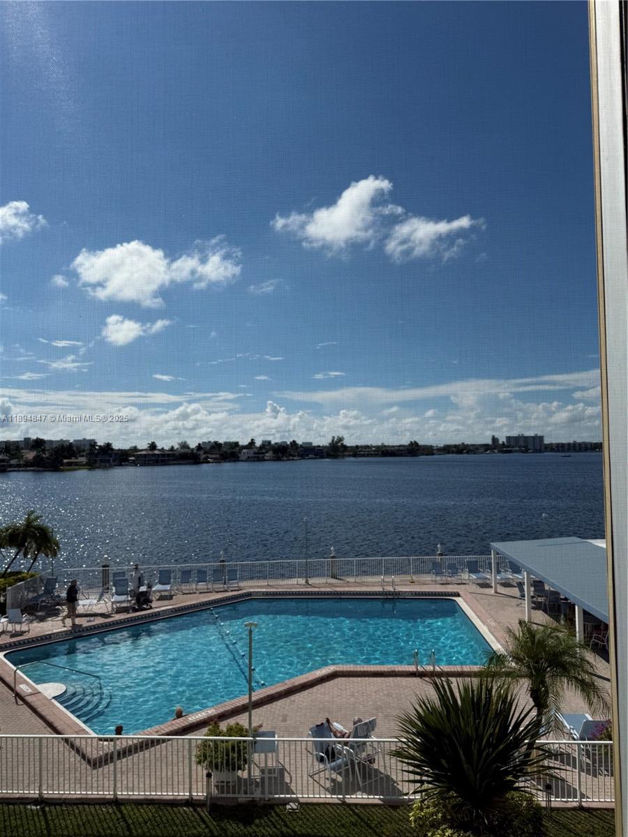 3010 Marcos Dr # R310