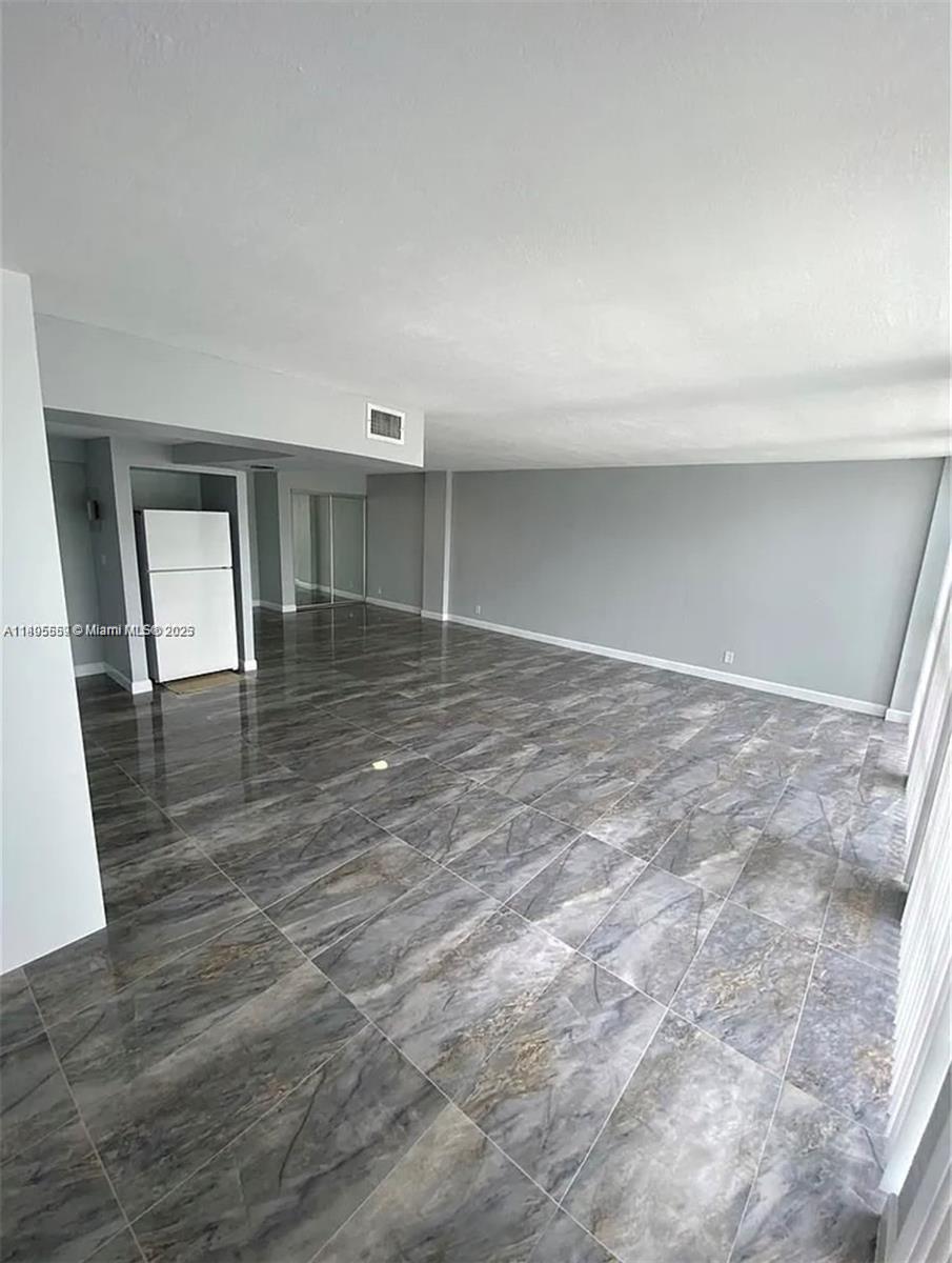 2101 Atlantic Shores Blvd # 402