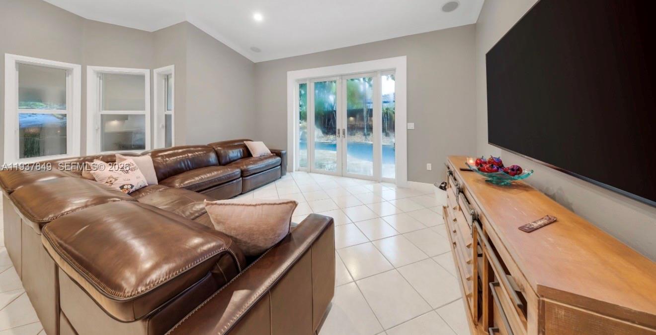 3190 SW 133rd pl