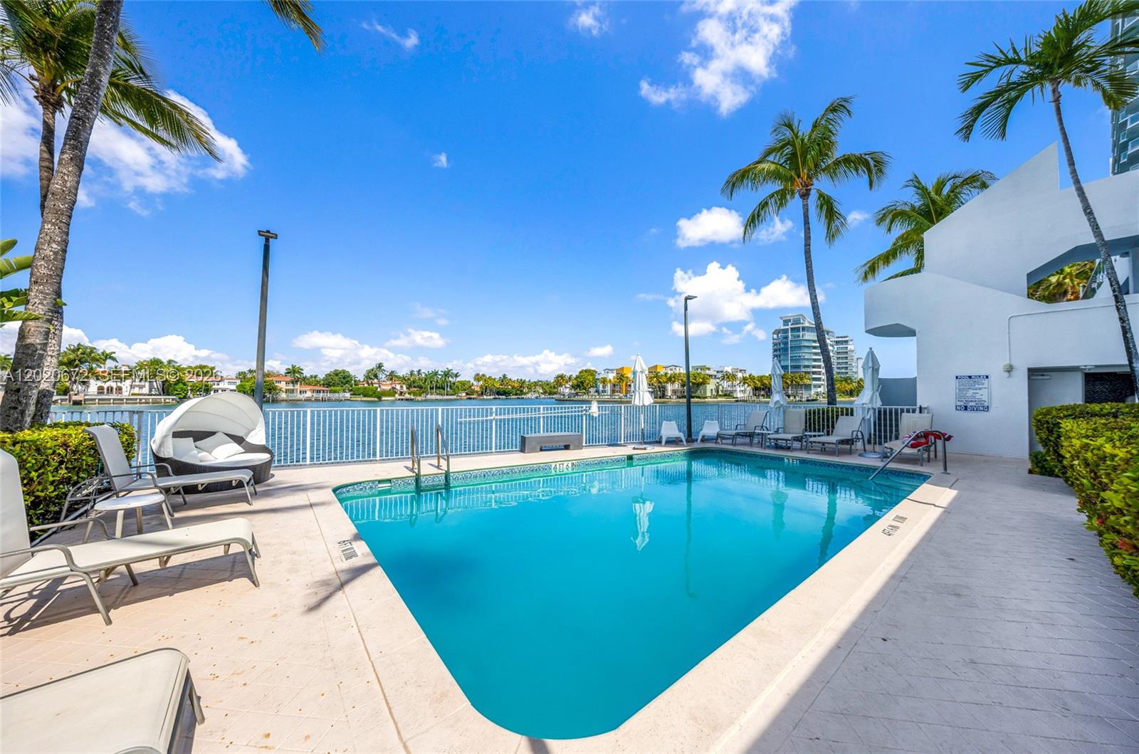 5880 Collins Ave # 1007