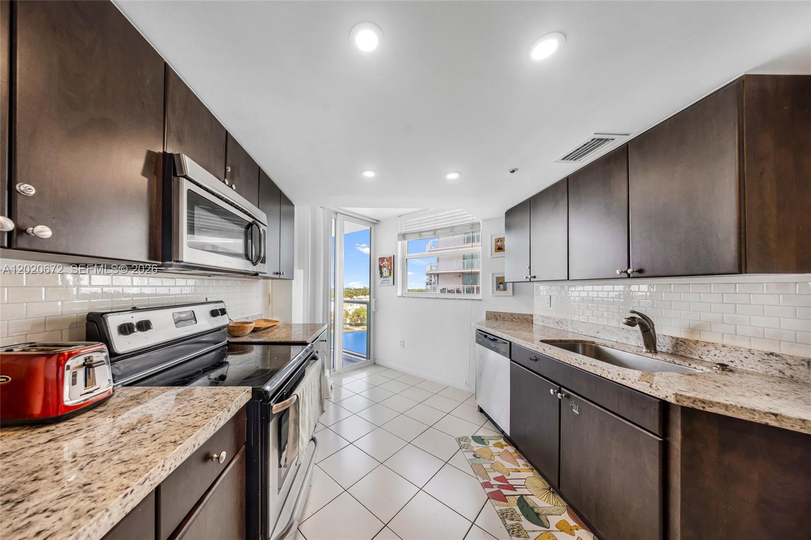 5880 Collins Ave # 1007