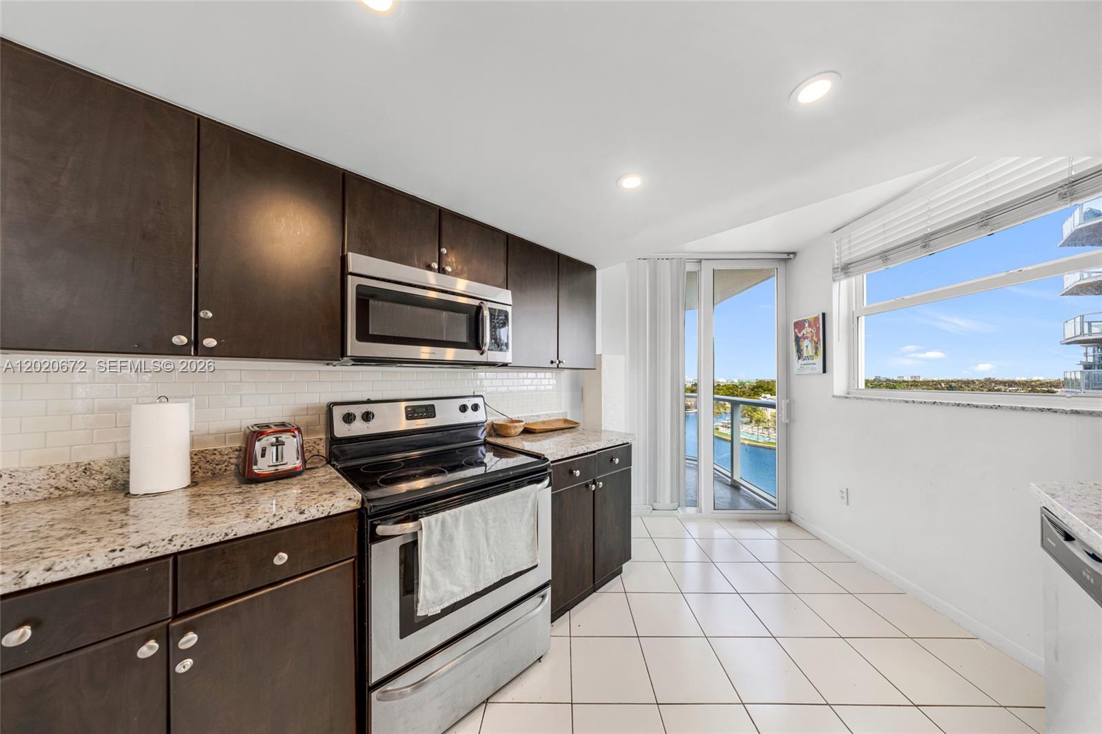 5880 Collins Ave # 1007