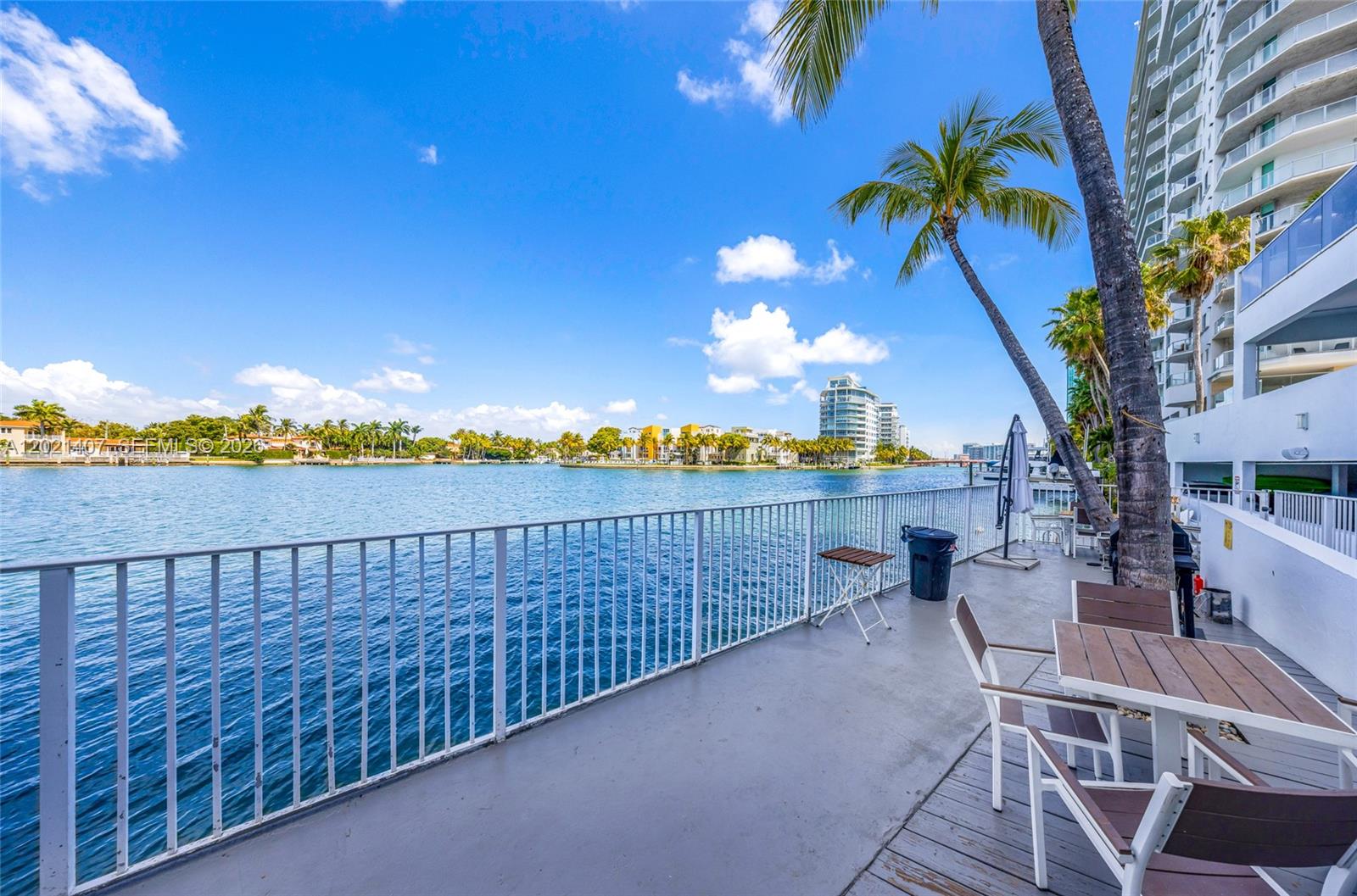 5880 Collins Ave # 1007