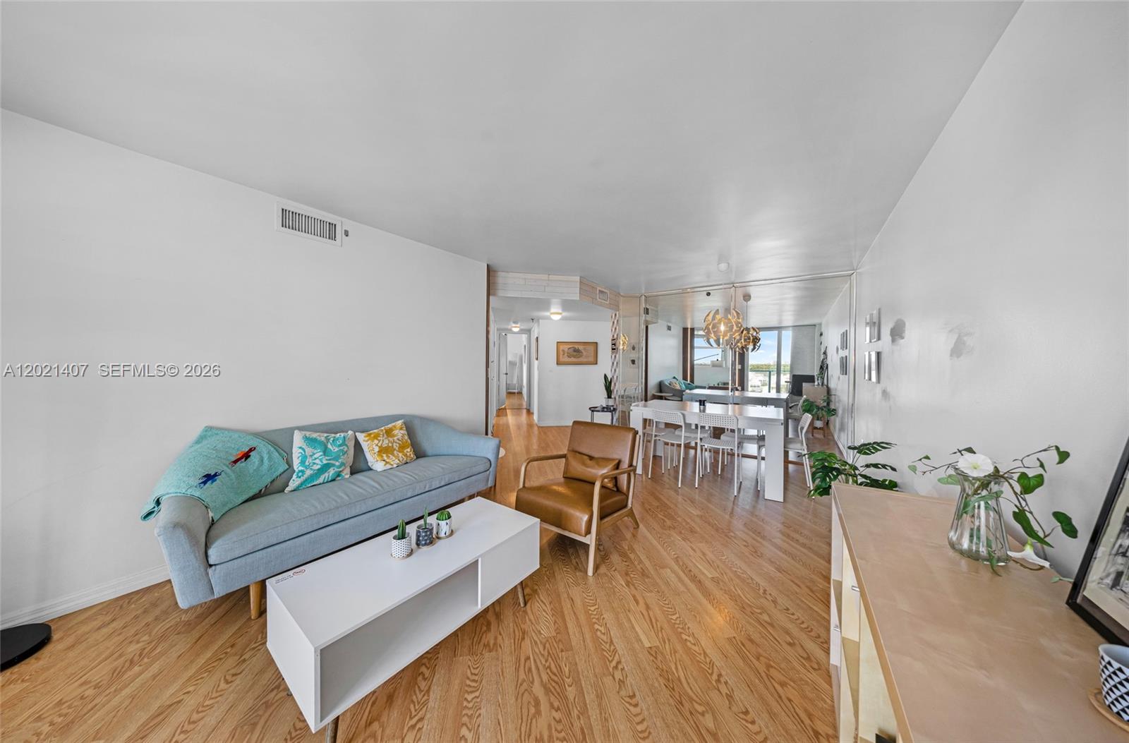 5880 Collins Ave # 1007