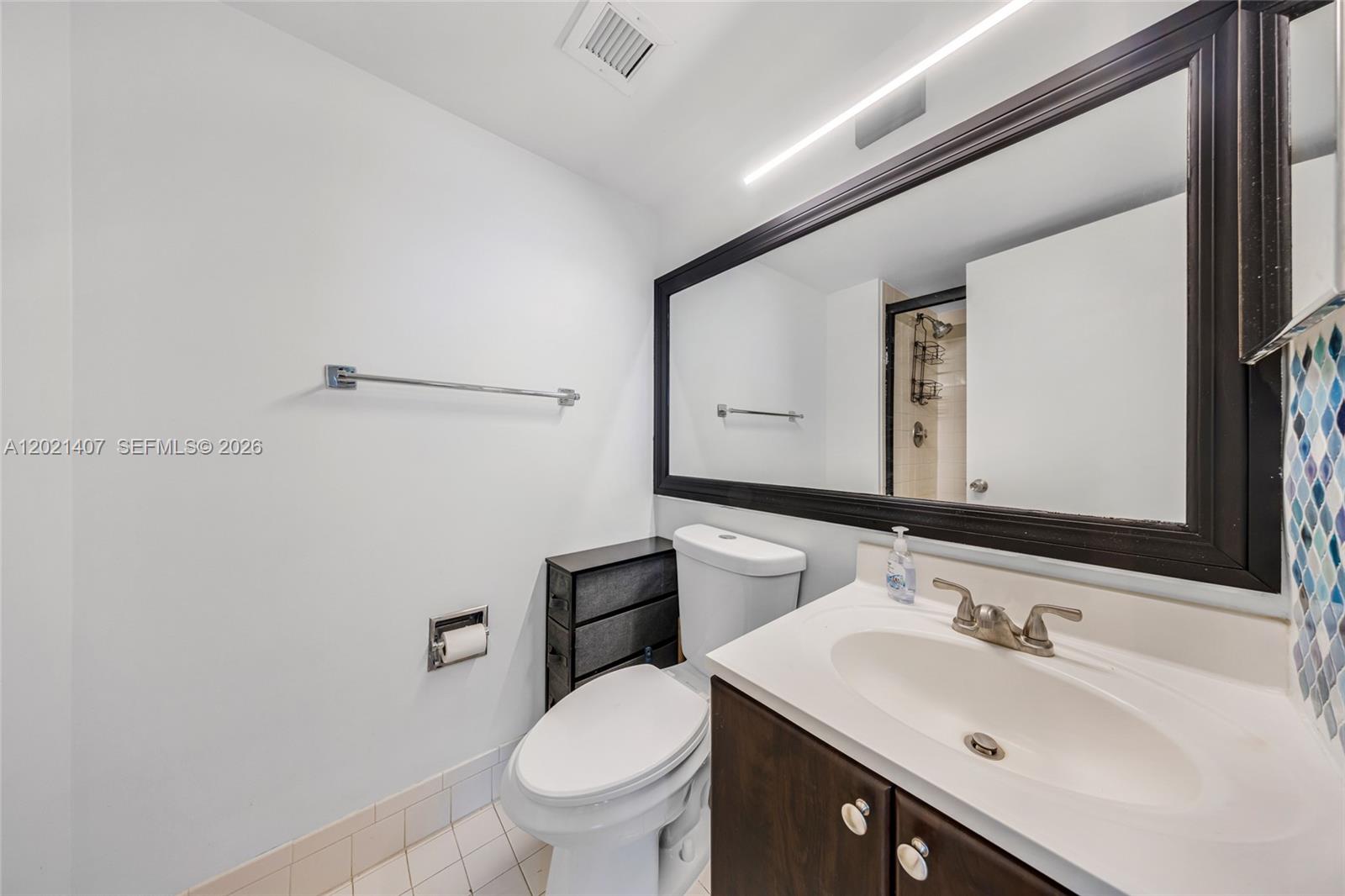 5880 Collins Ave # 1007