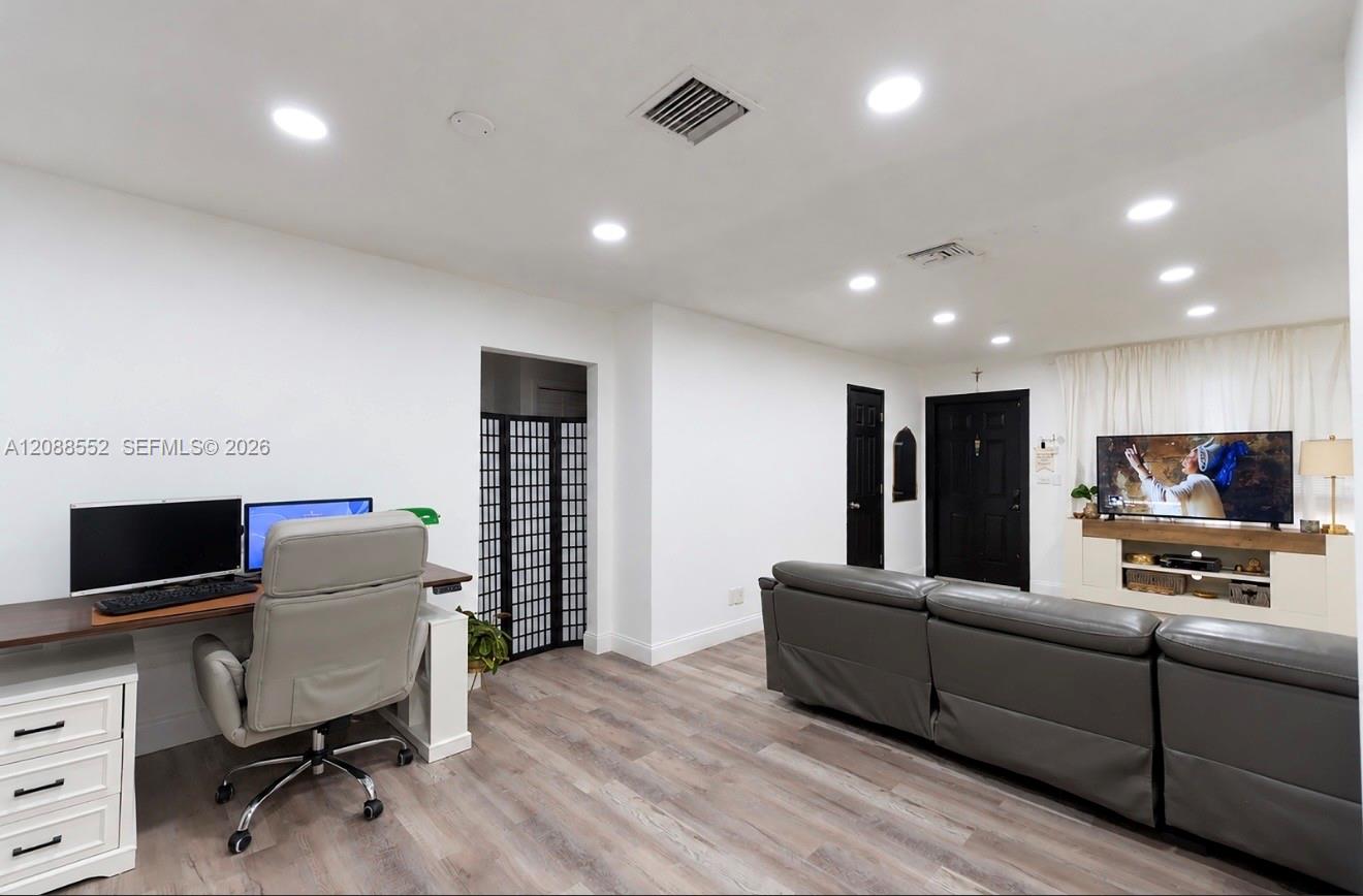 7551 Polk St