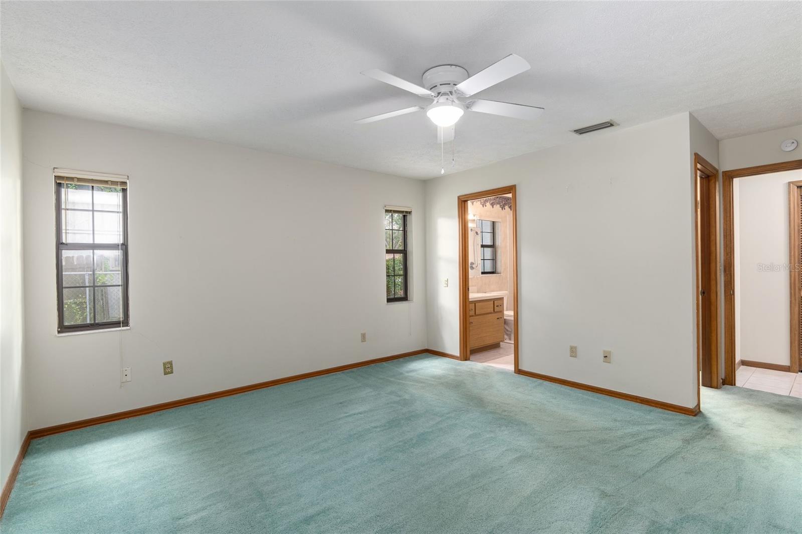 150 NE 52ND AVE