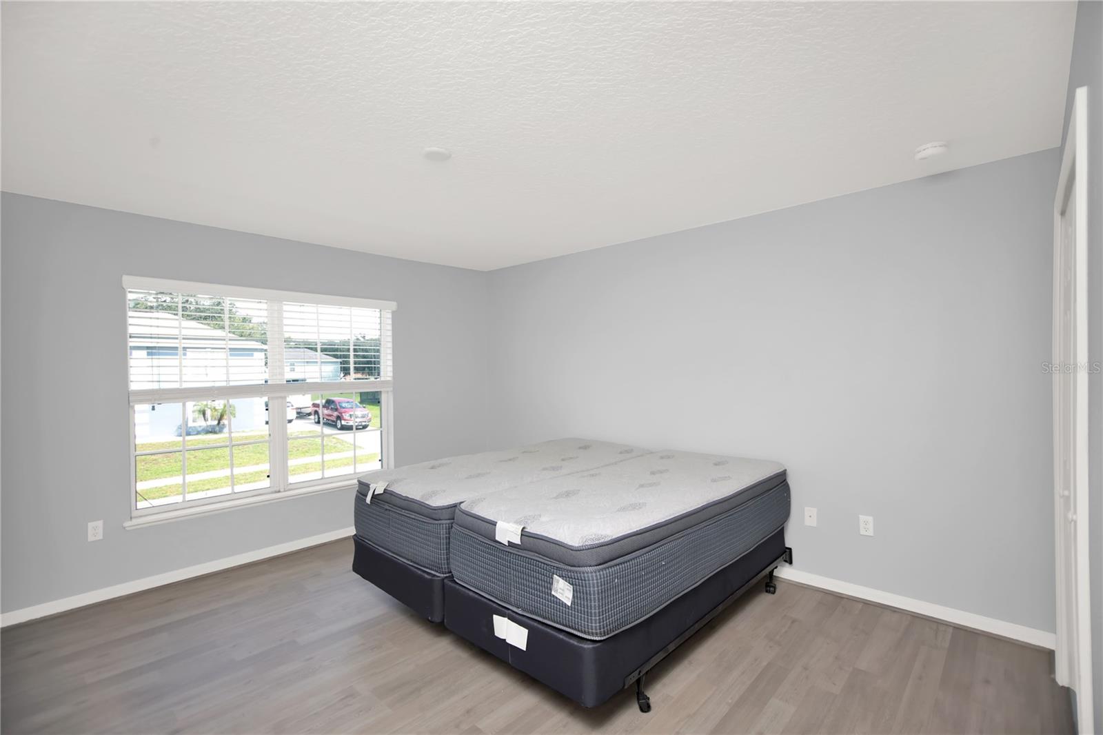 2898 SHEILA DR