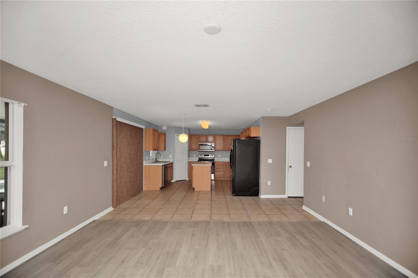 2898 SHEILA DR