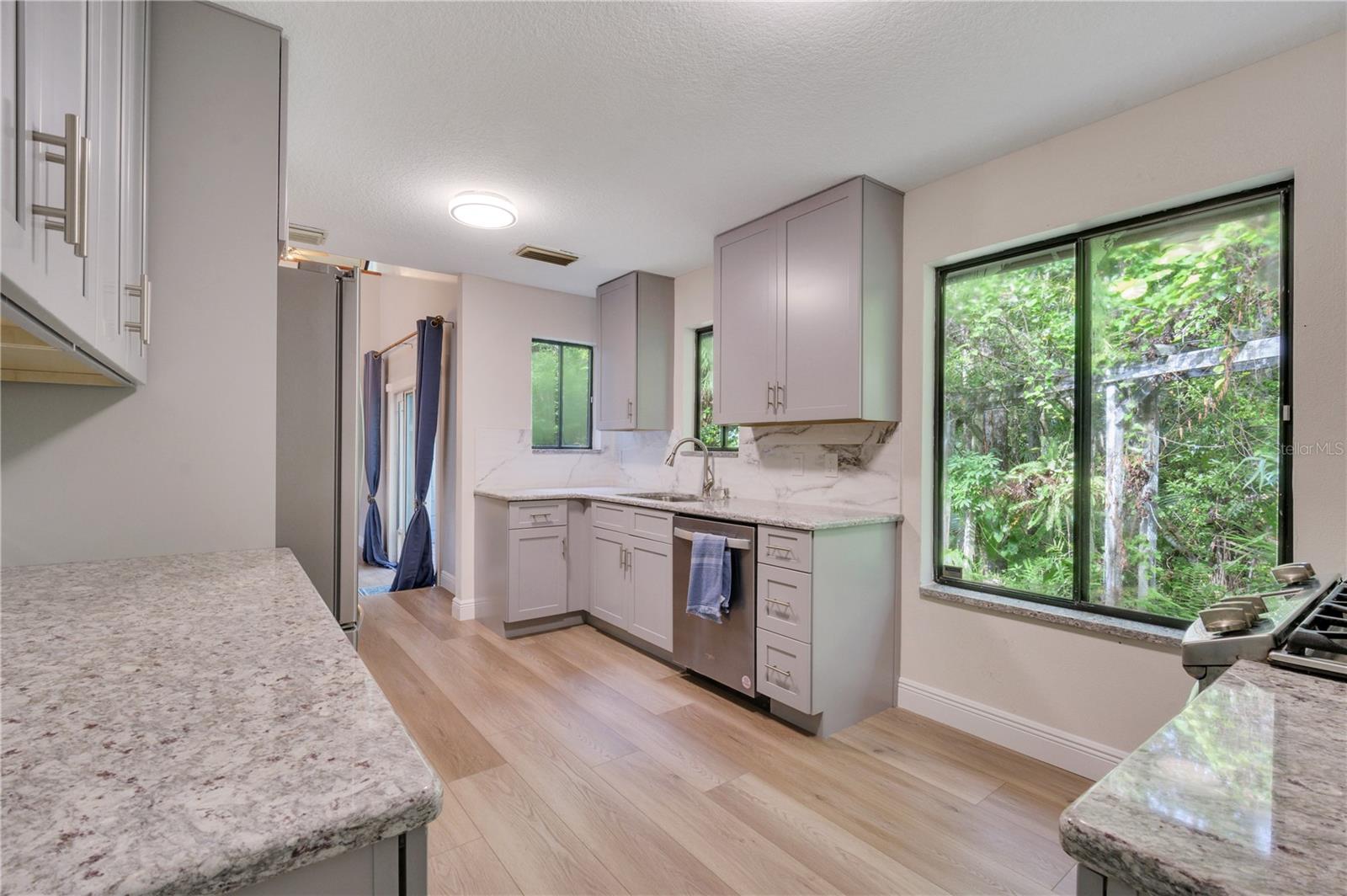 113 MOCKINGBIRD LN