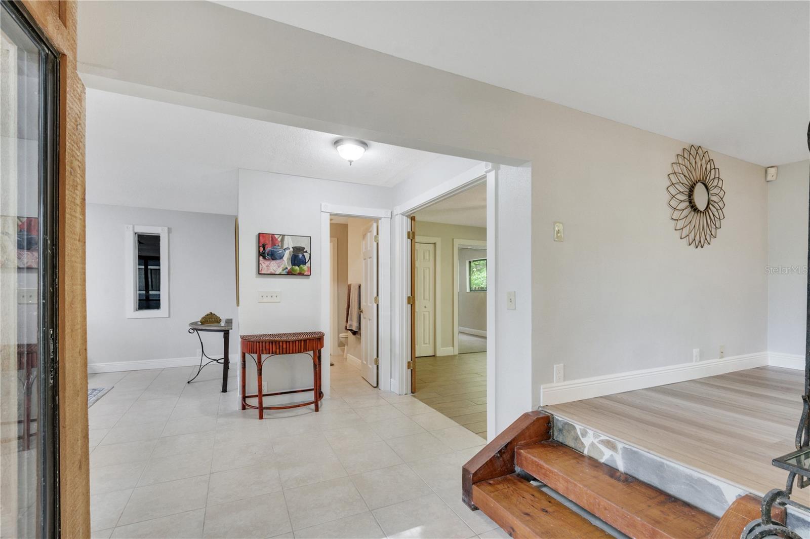 113 MOCKINGBIRD LN