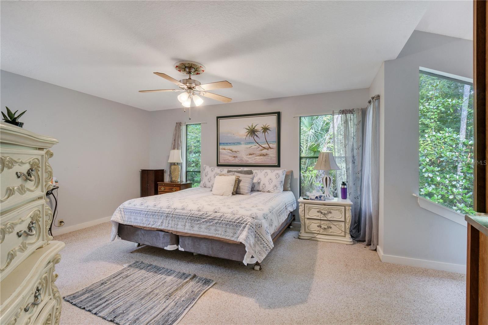 113 MOCKINGBIRD LN