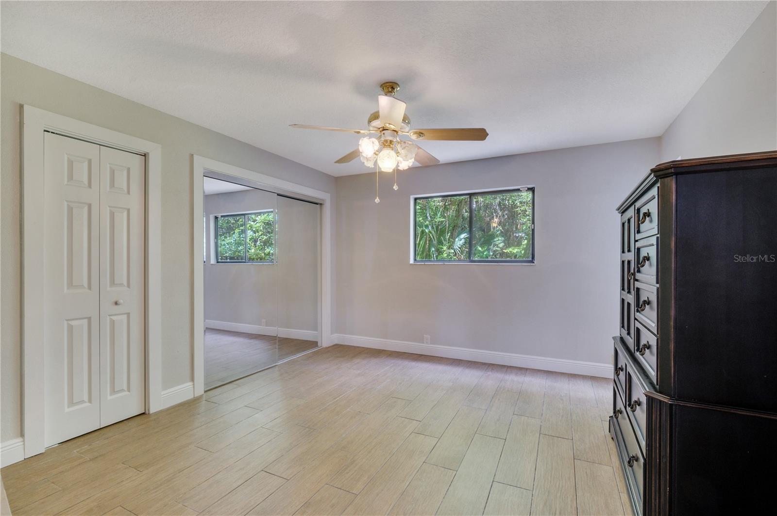 113 MOCKINGBIRD LN