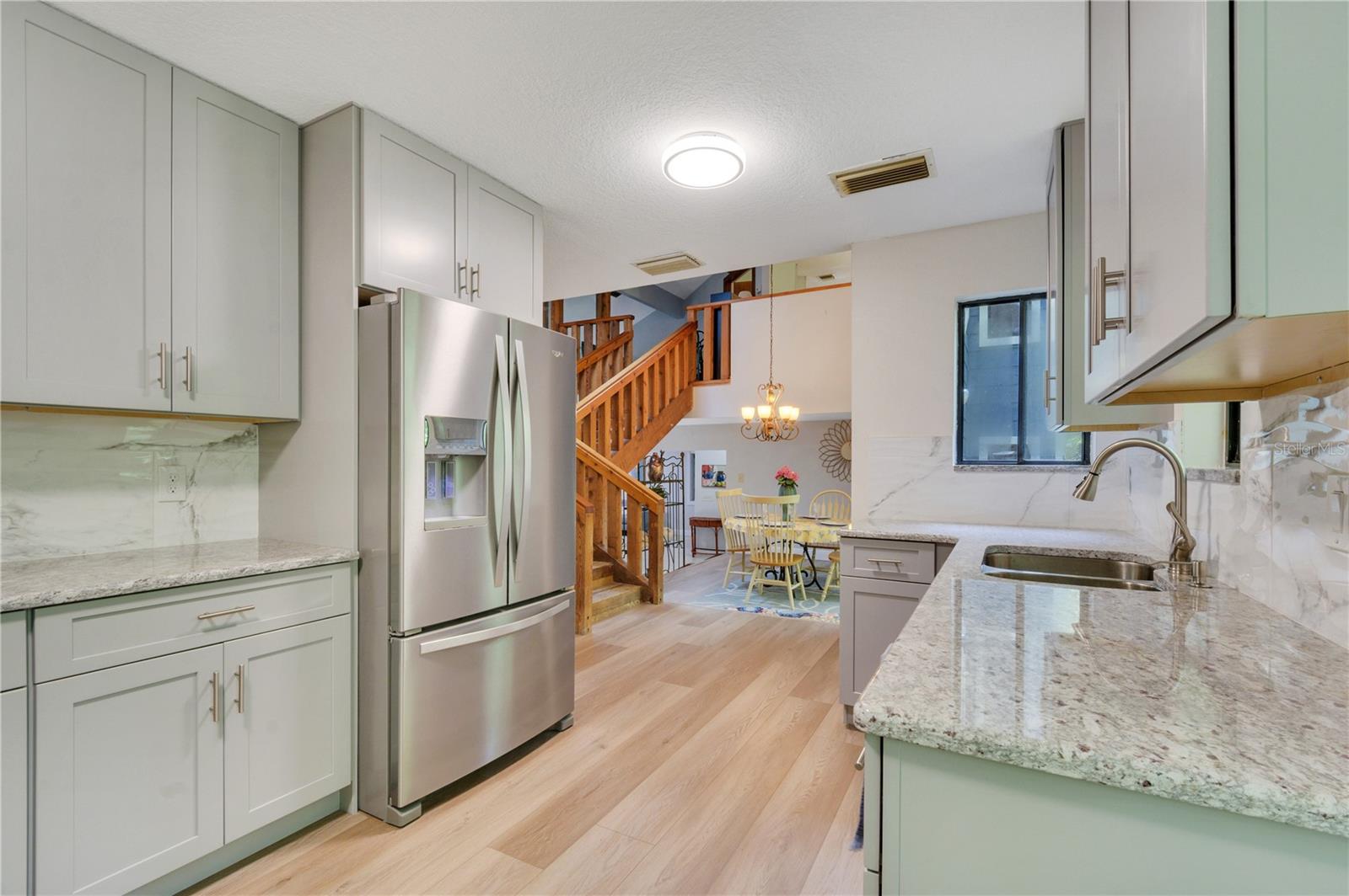 113 MOCKINGBIRD LN
