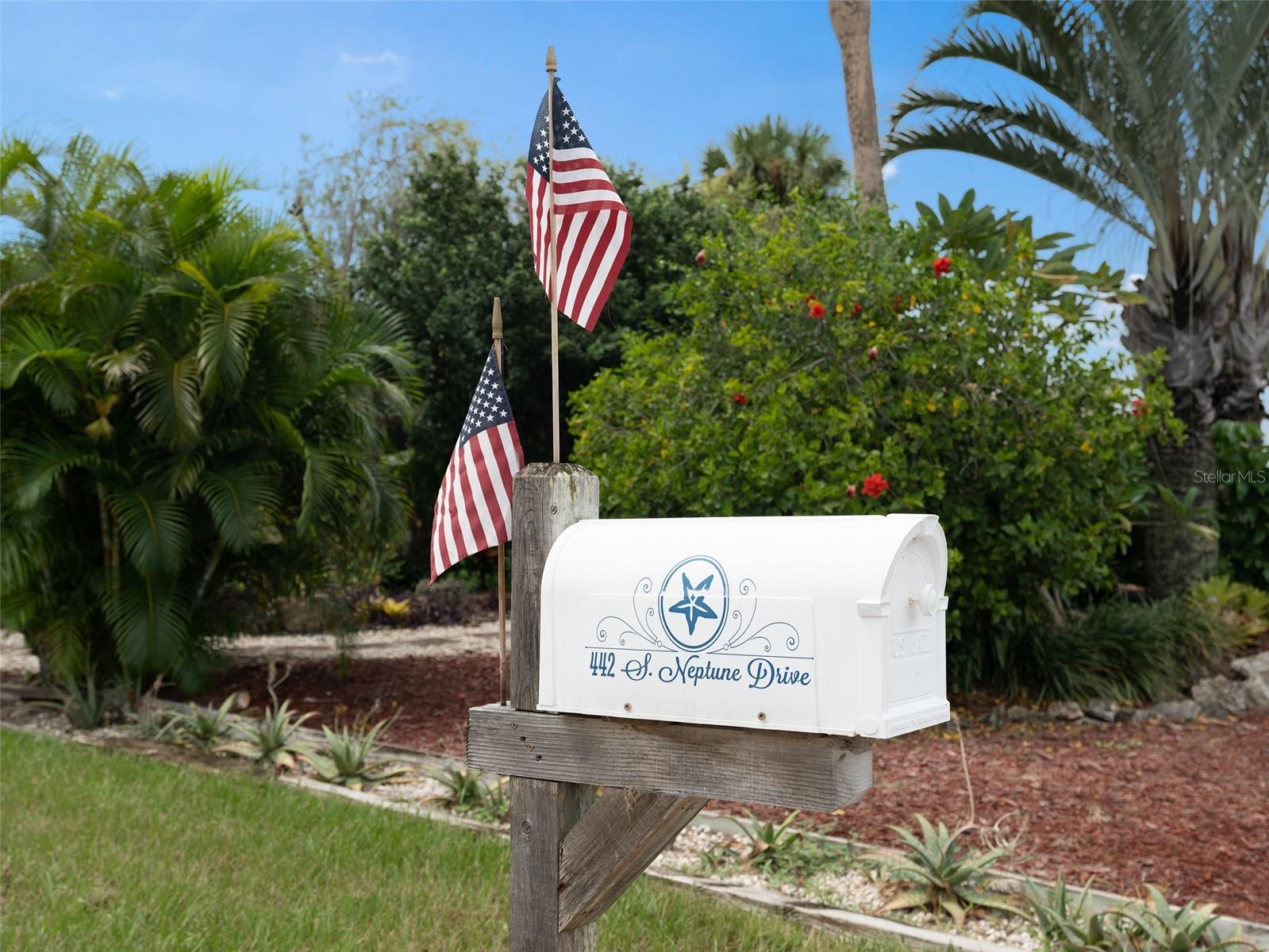 442 S NEPTUNE DR