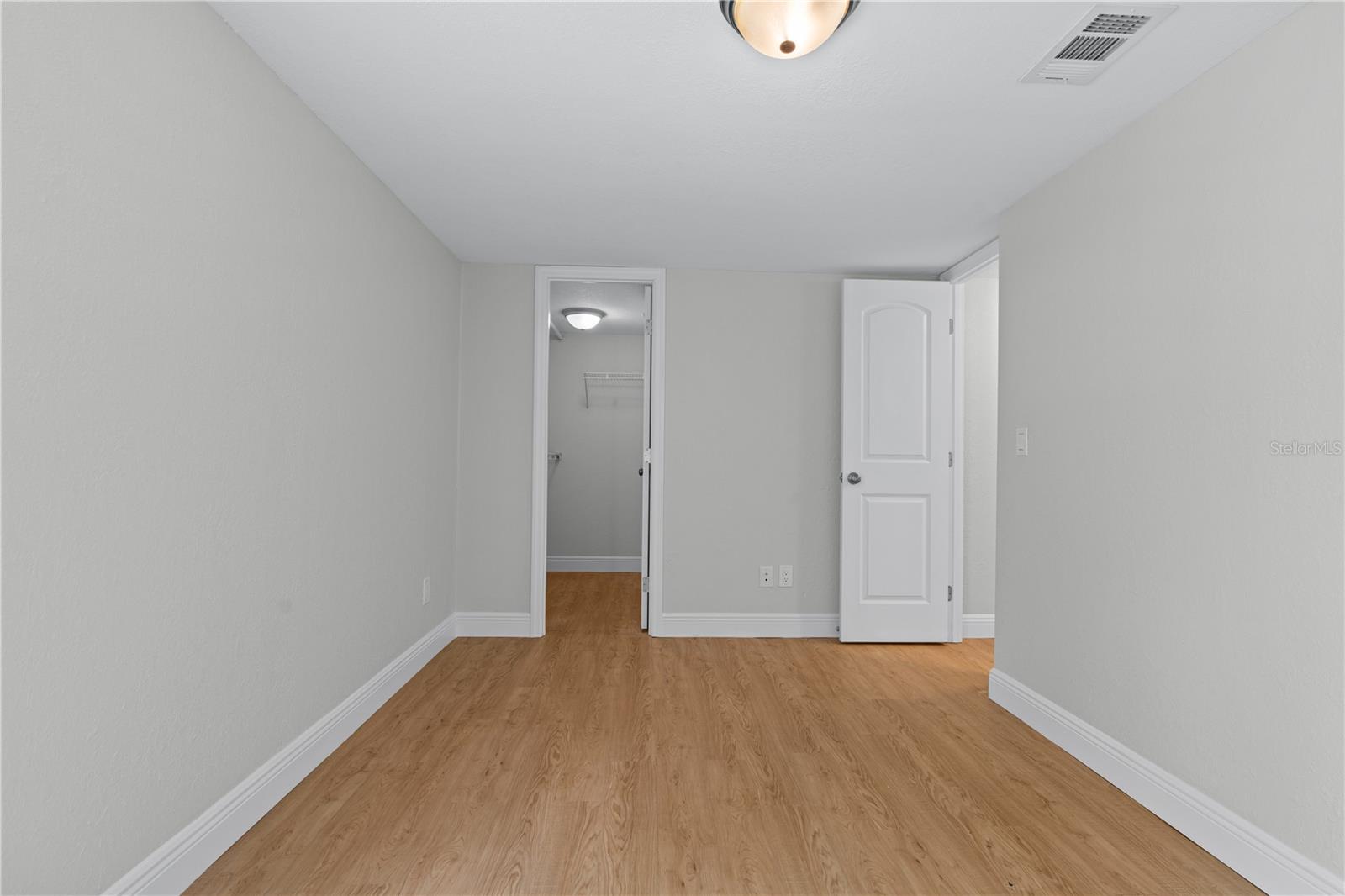 4975 COUNTRYSIDE CT