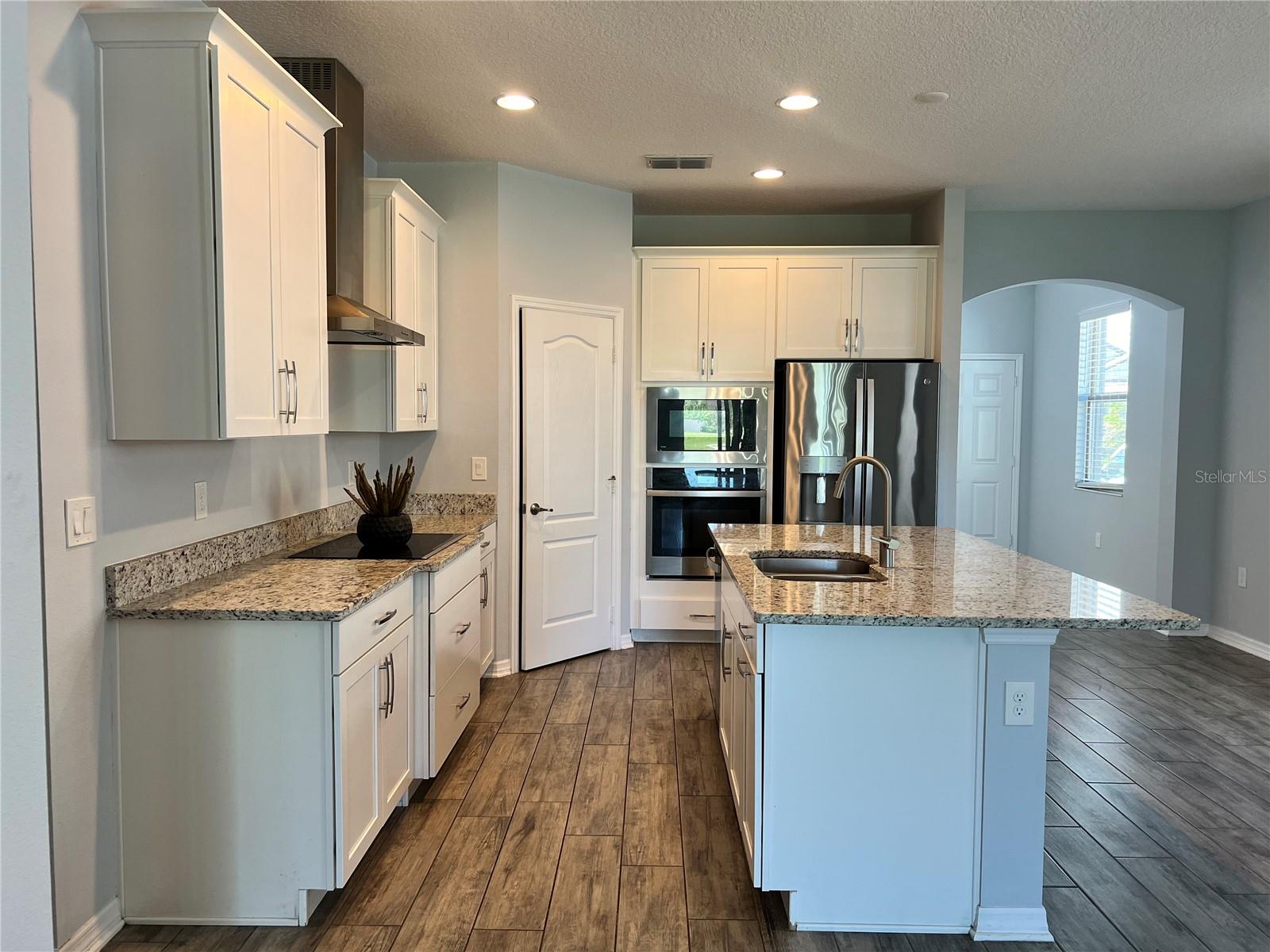 1849 NAPOLI DR