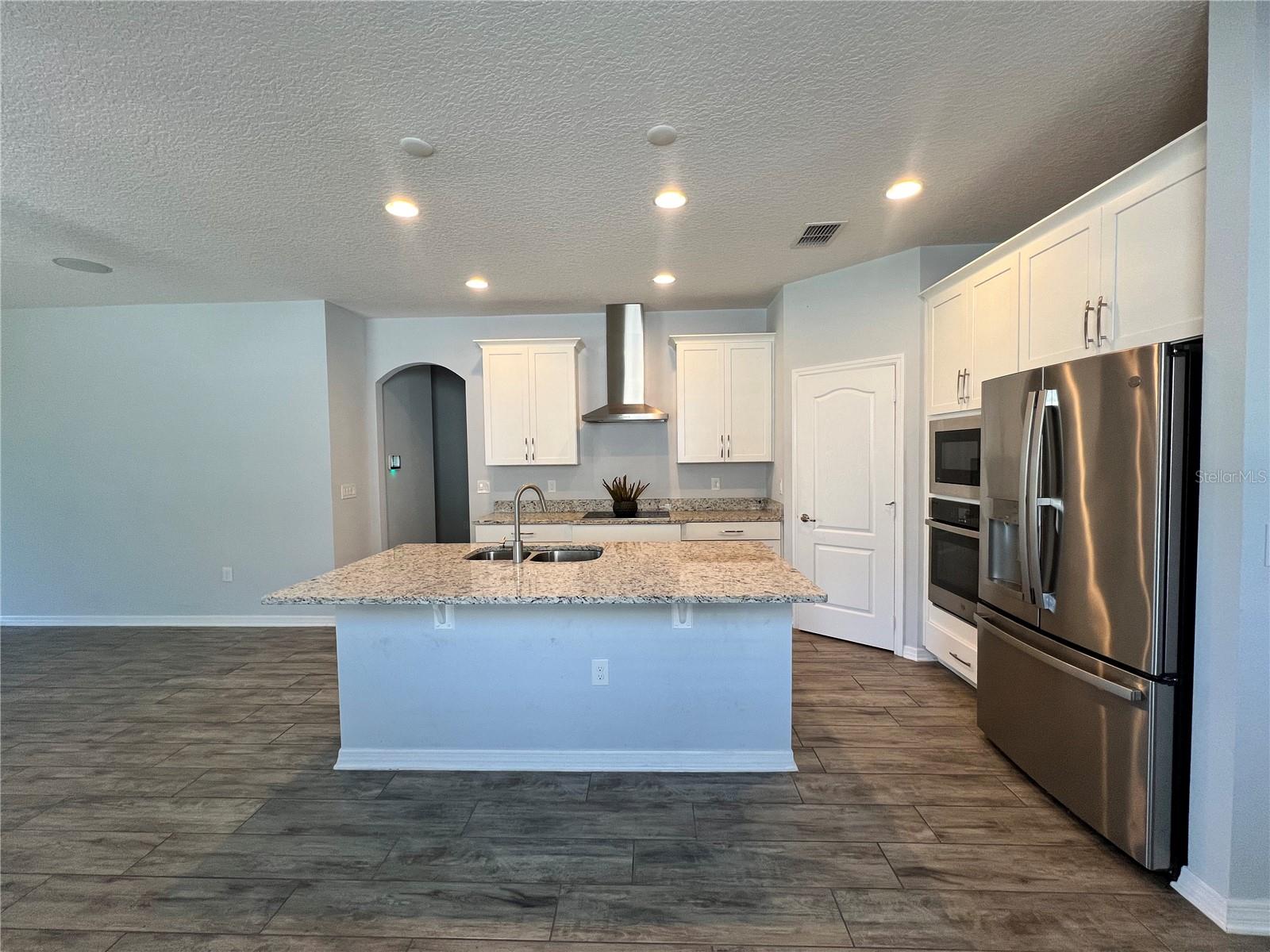 1849 NAPOLI DR