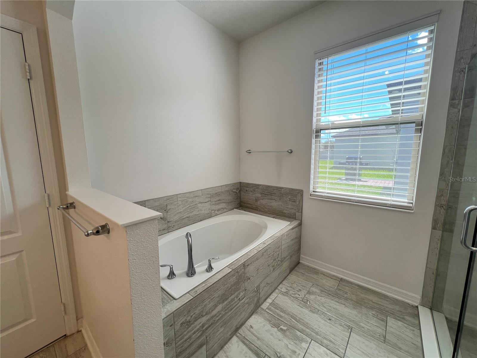 1849 NAPOLI DR