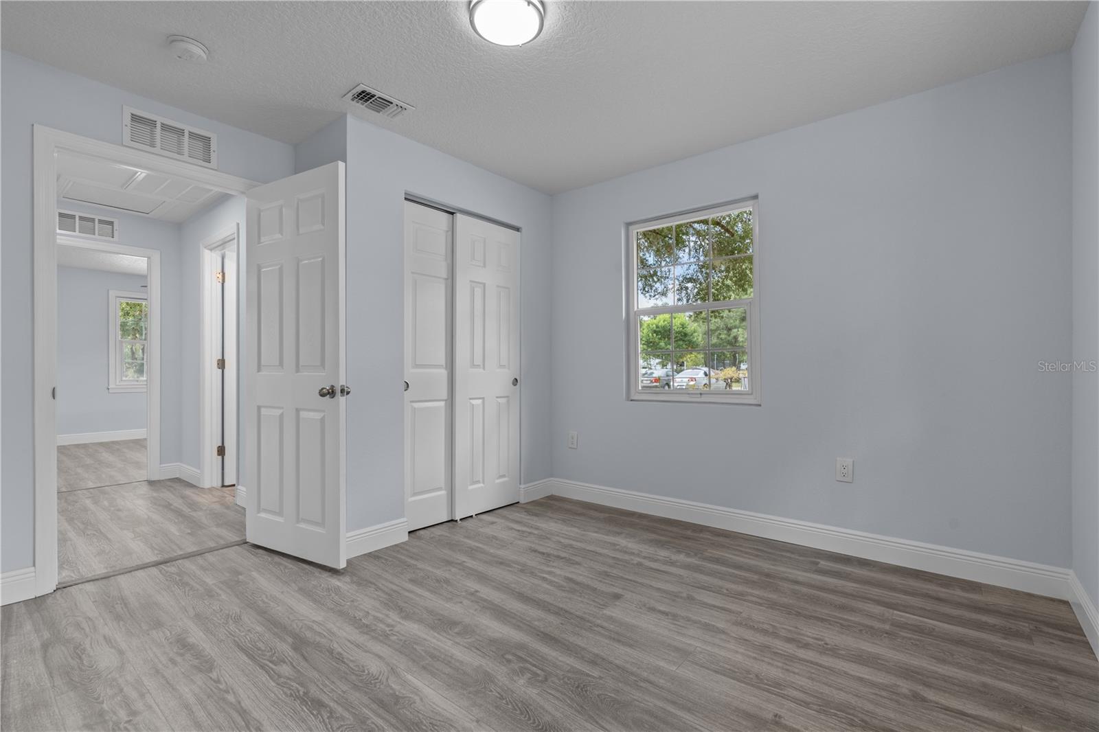 135 LAKE MOLLY AVE