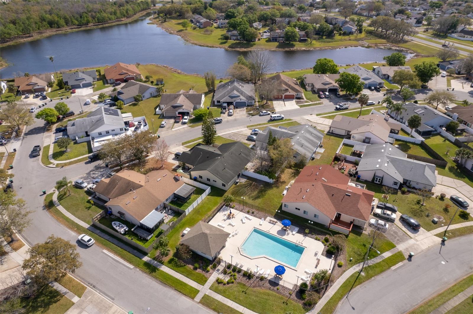 2328 TURPIN DR