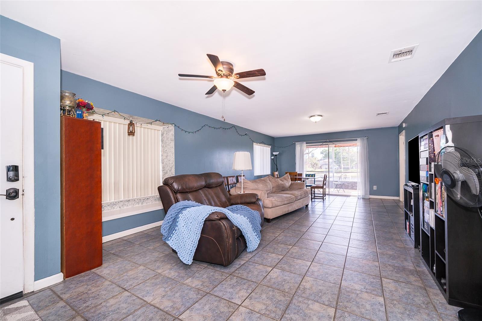 2328 TURPIN DR