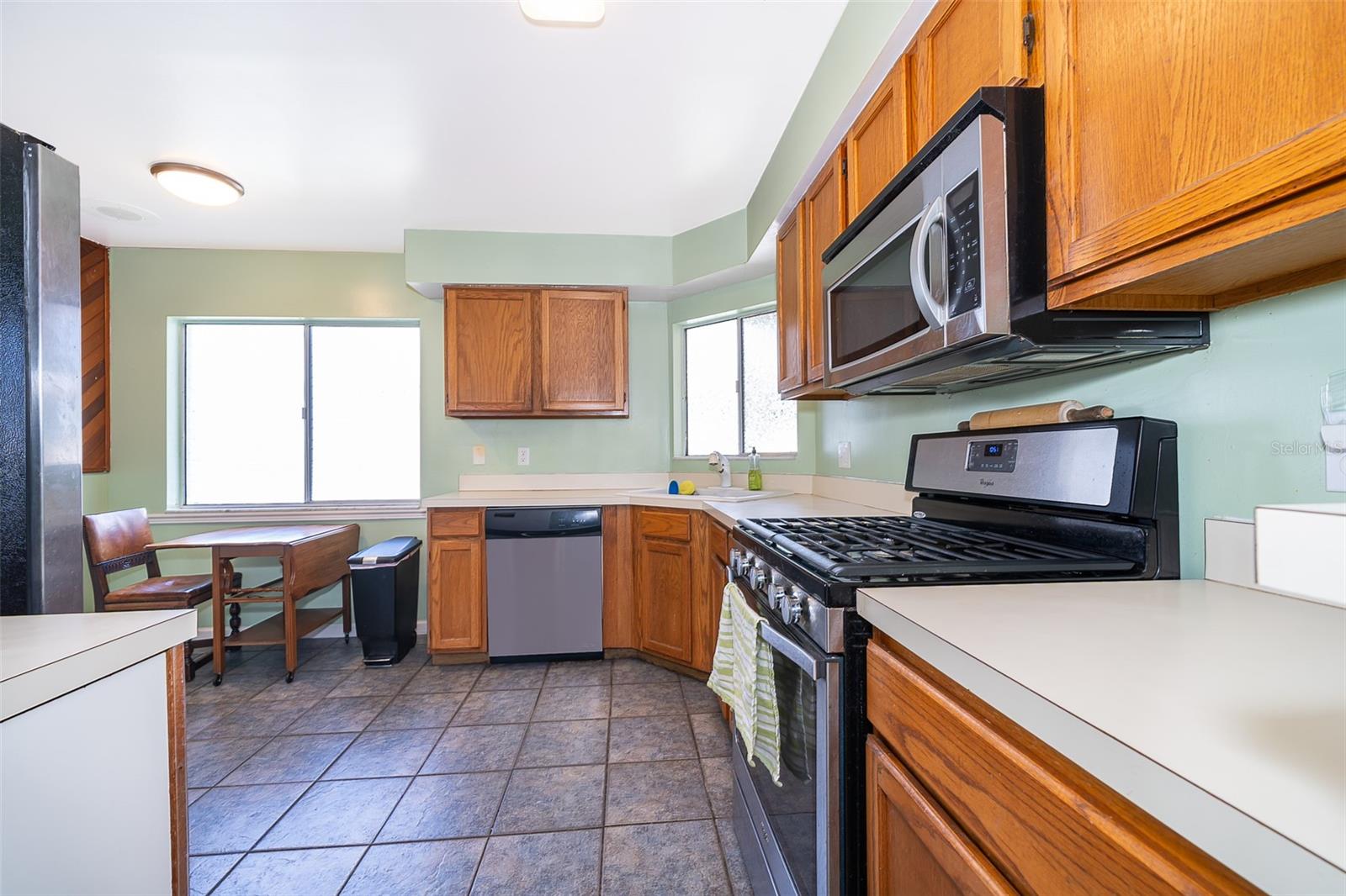2328 TURPIN DR
