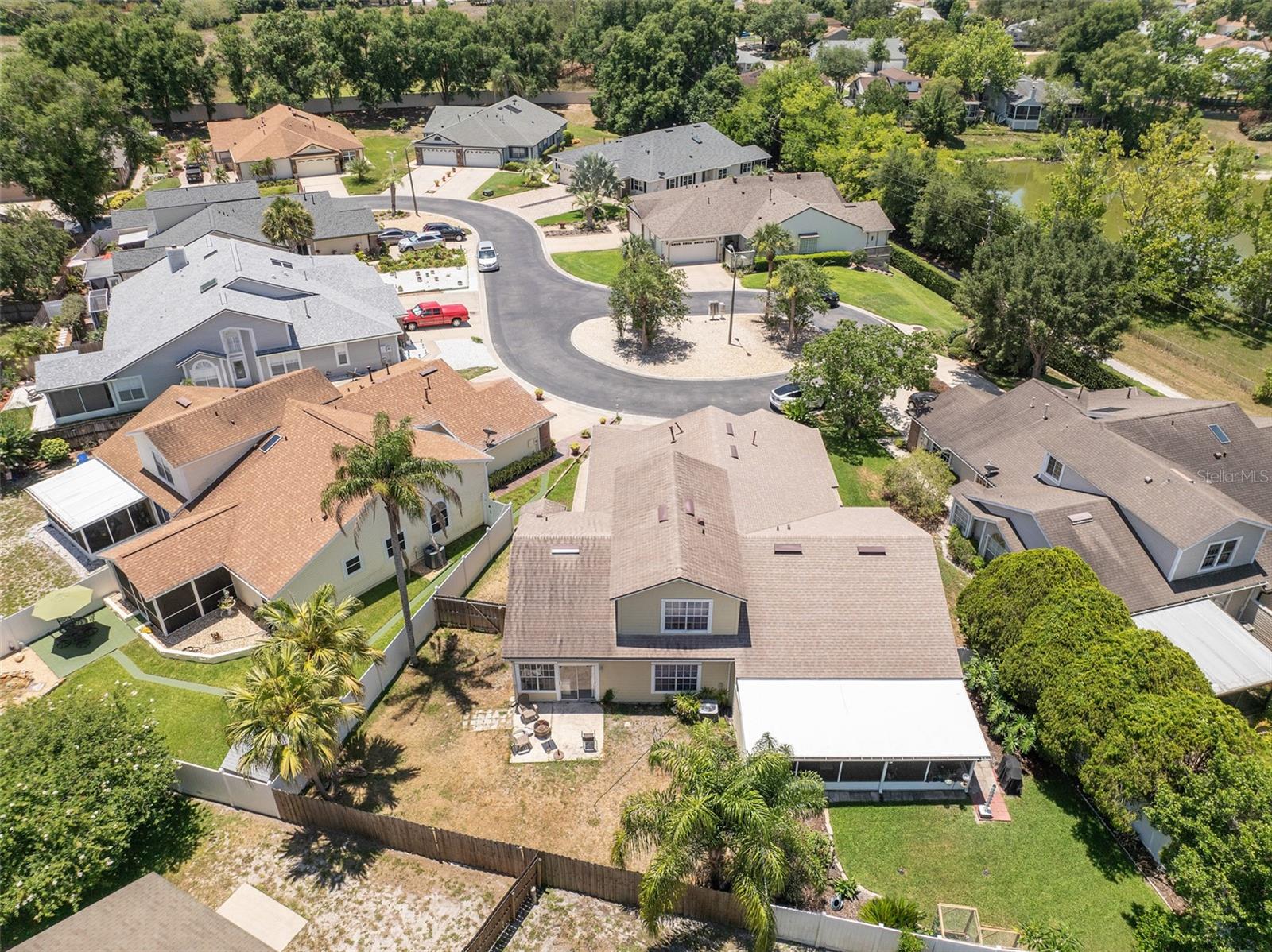 988 NORFOLK CT