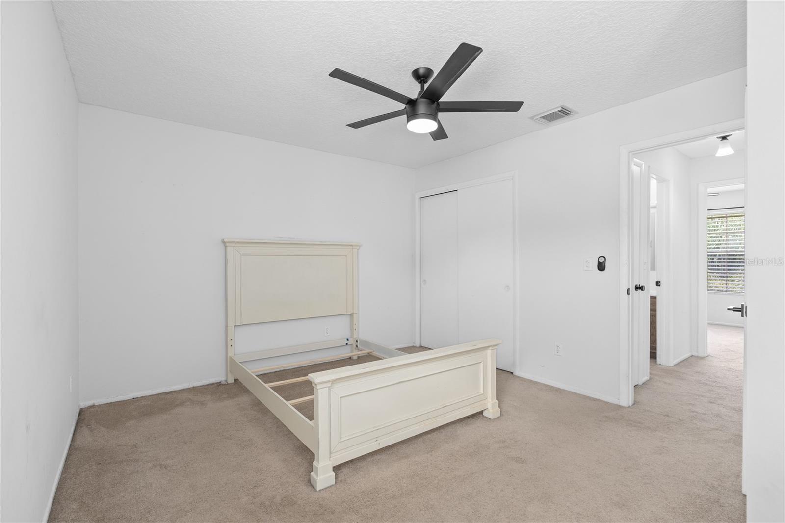 988 NORFOLK CT