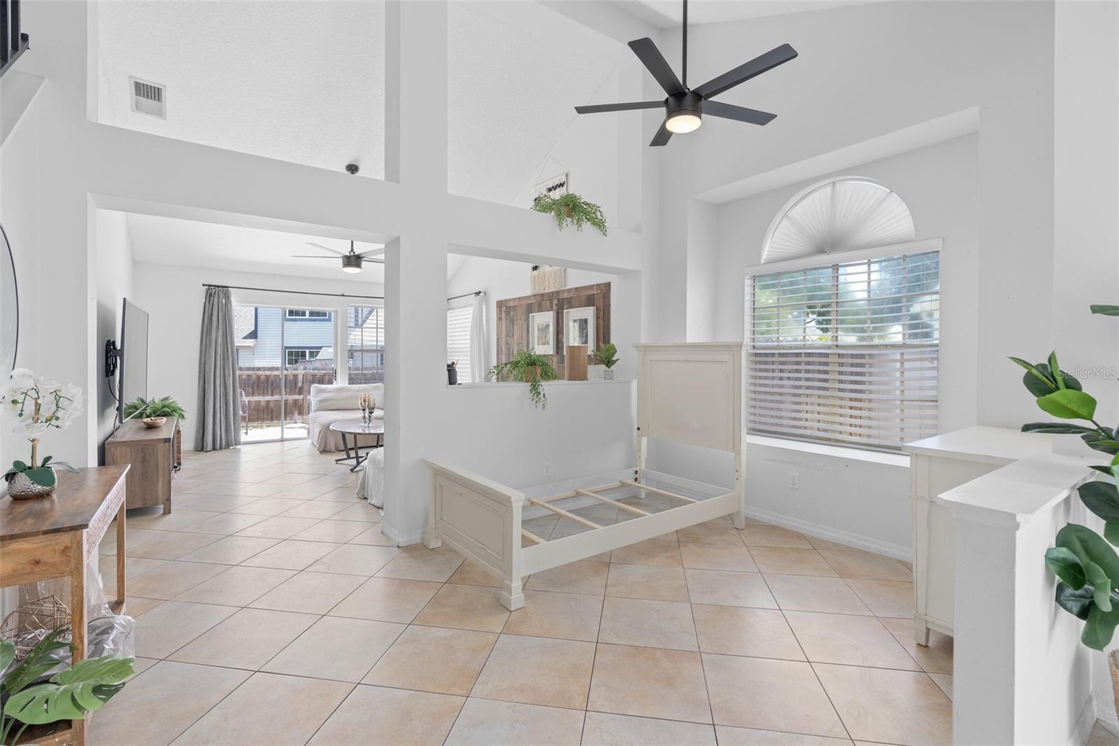 988 NORFOLK CT