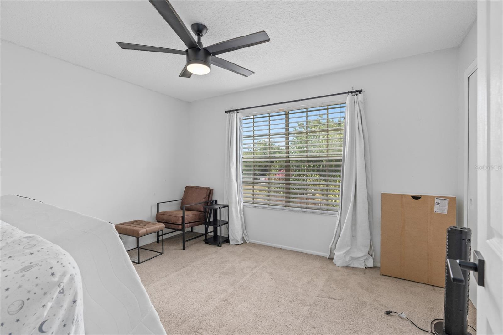 988 NORFOLK CT