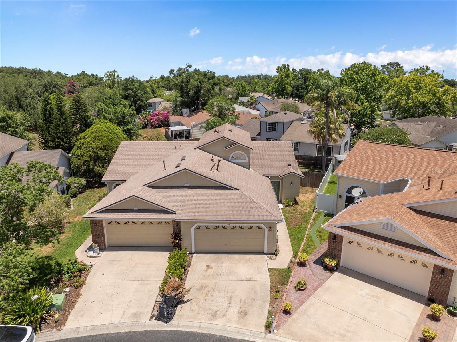988 NORFOLK CT
