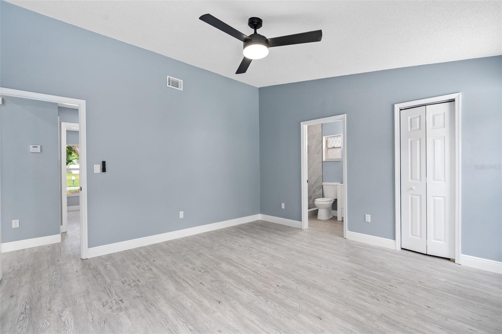 1669 SARATOGA DR