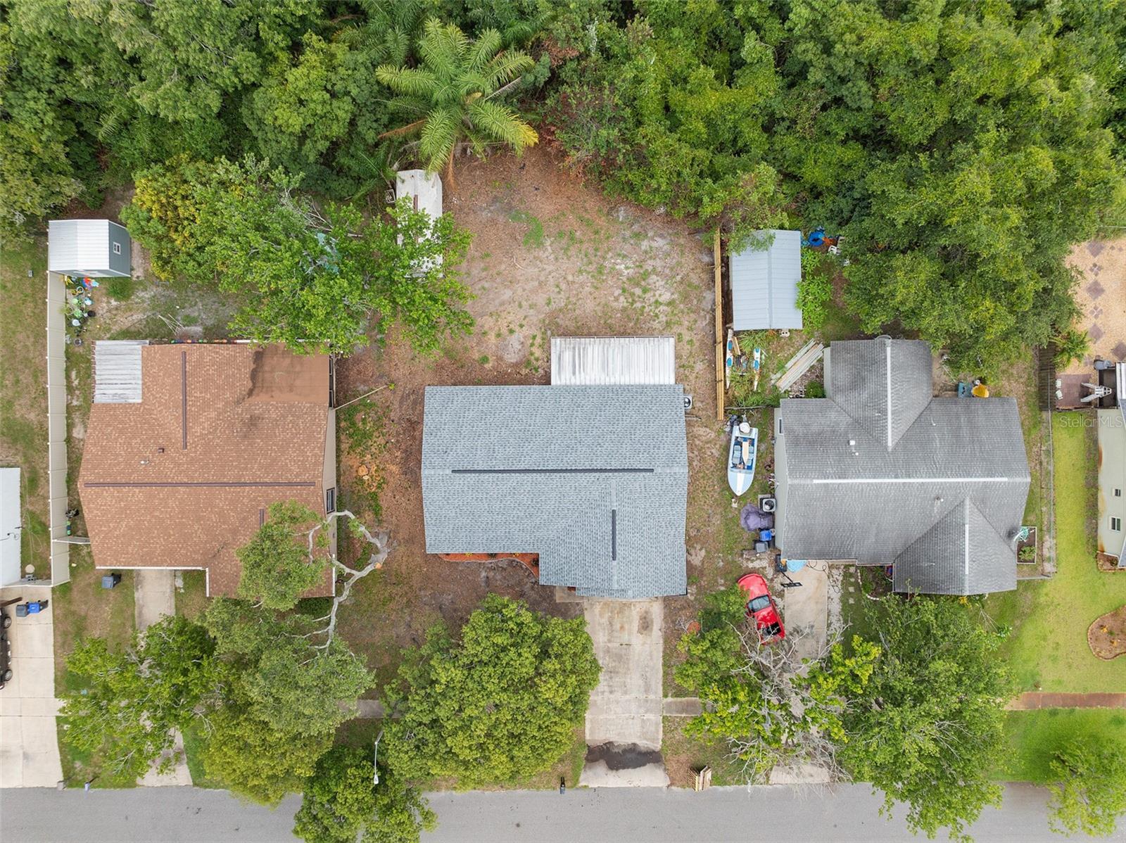 1669 SARATOGA DR
