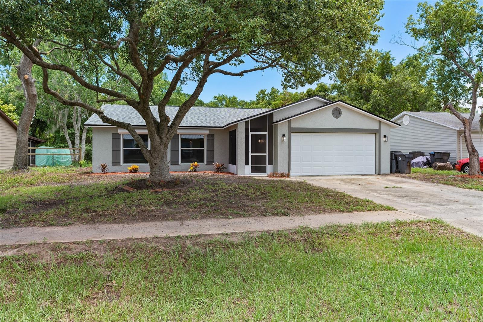1669 SARATOGA DR