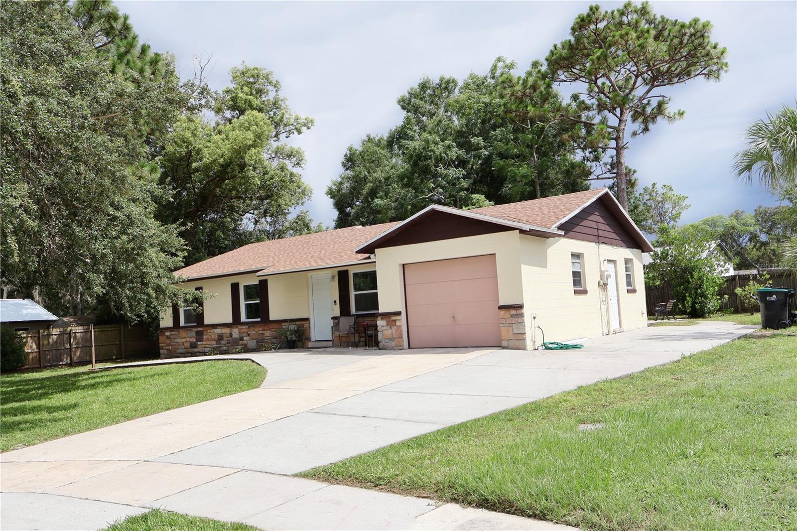 14132 BOWLING GREEN CT