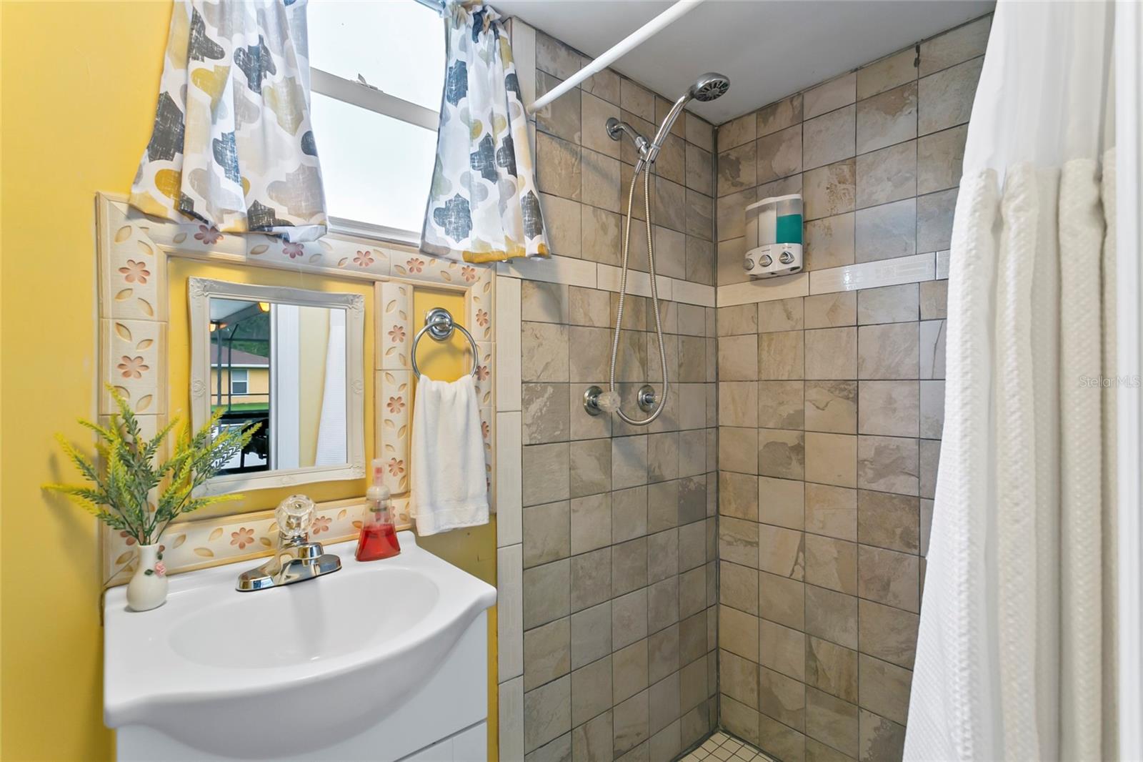 636 KOALA CT