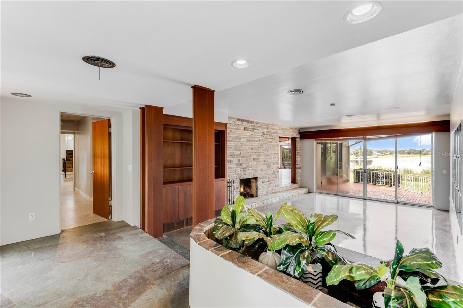 841 MARSHALL LAKE RD