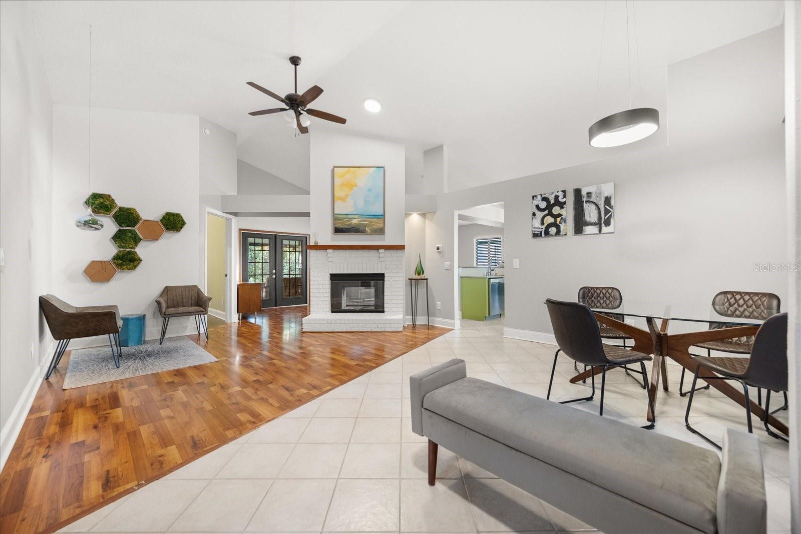 407 MORNING GLORY DR