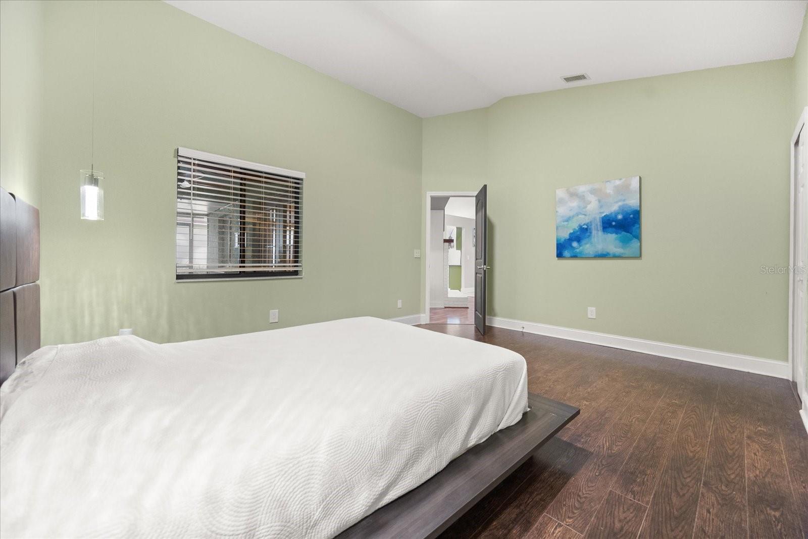 407 MORNING GLORY DR