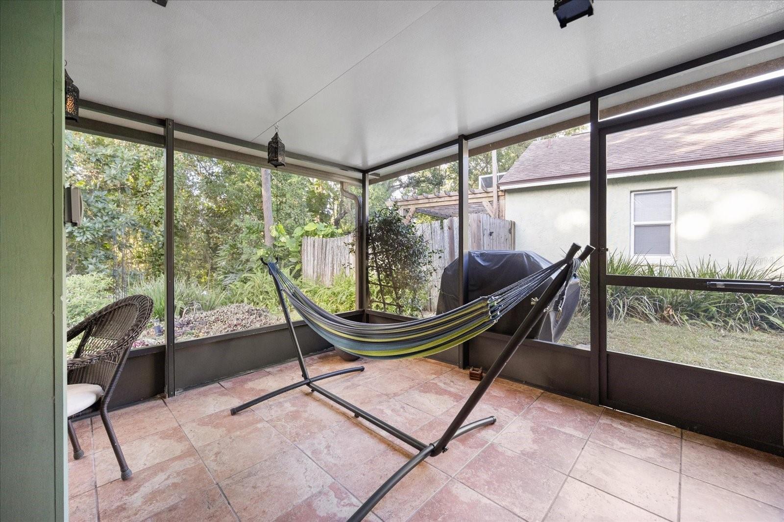 407 MORNING GLORY DR