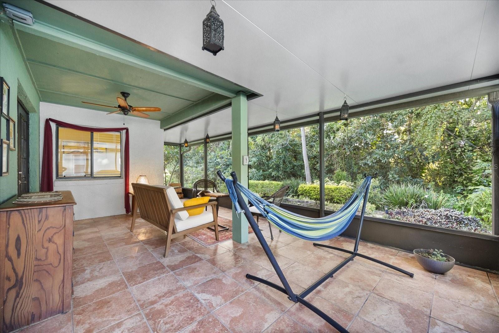 407 MORNING GLORY DR